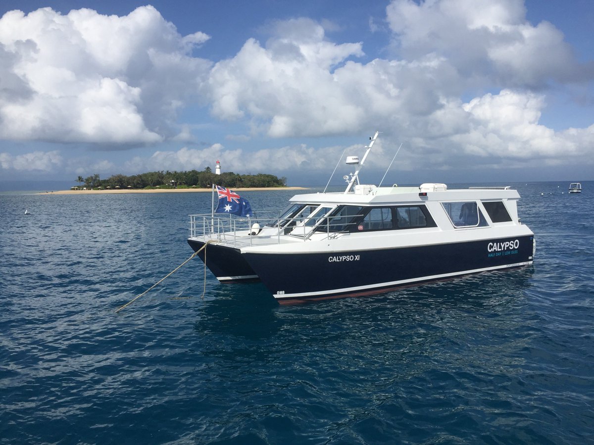 AquariusSailing's tweet photo. A perfect picture on a picture perfect day! Where are you today? #lowisles #portdouglas #greatbarrierreef #spring https://t.co/t3LbgvAMWl
