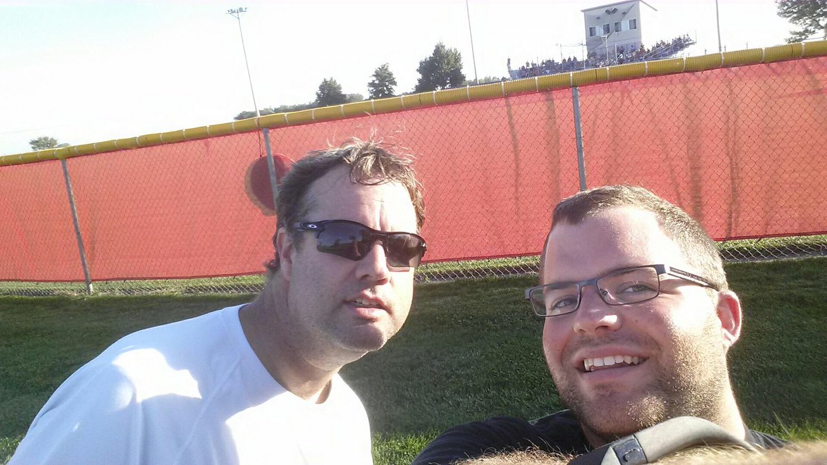 TitanHoops160's tweet photo. Coaches Team was putting in some major "Fan Club Challenge" Work today!!! #CoachesSupport https://t.co/uRMZdUjySh
