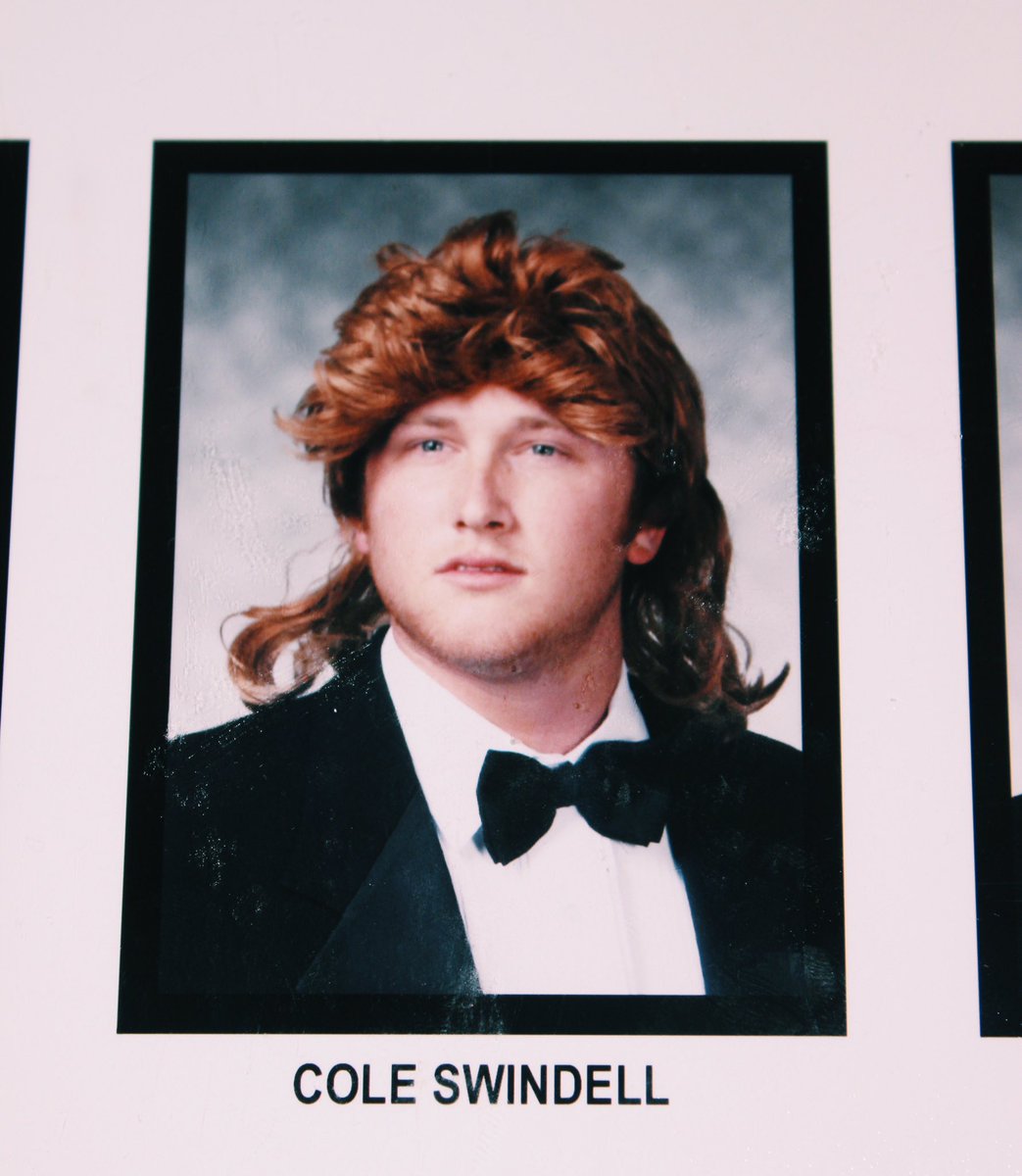 VoteRhettVeal's tweet photo. @VoteRhettVeal because he's got fraternity brothers like @coleswindell and @LukeBryanOnline supporting him! https://t.co/0KtsoN9GQ6