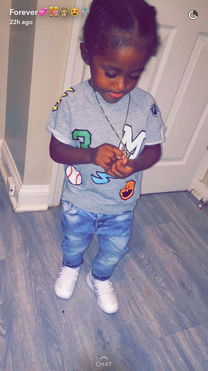 thatgirldaeee's tweet photo. Just Crown 👑 My Son King ! Cause He Deserve It ! Same Ⓜ️©Ⓜ️ Every Monday 👫💘 ! https://t.co/BKG90fATny