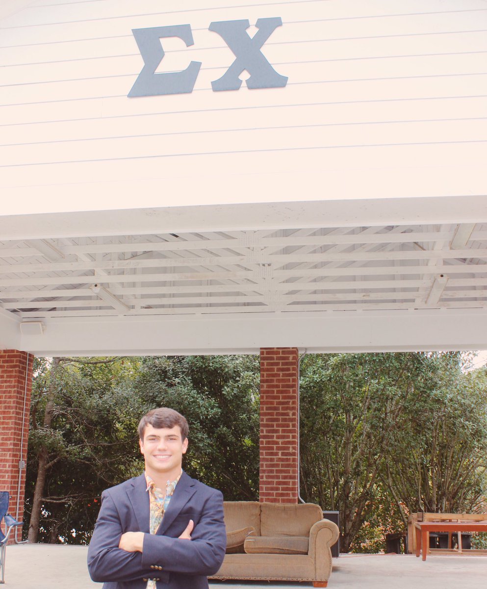 VoteRhettVeal's tweet photo. @VoteRhettVeal because he's apart of the most solid fraternity of them all #SigmaChi https://t.co/YlWGDOarxV