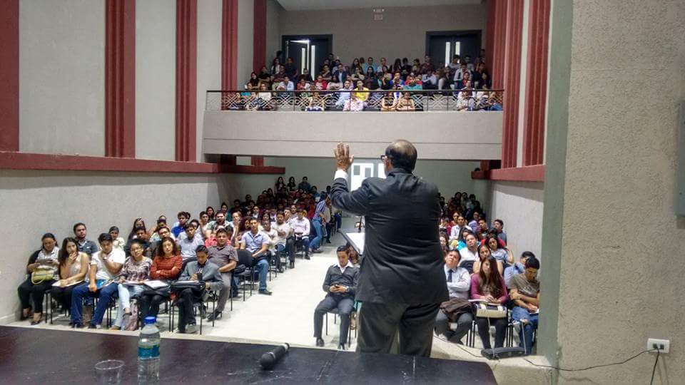 Feue_Guayaquil's tweet photo. 1er Seminario de Derecho Penal organizado por FEUE y Aso Escuela de Derecho.  ¡ Seguimos Cumpliendo! https://t.co/mEAgPXxJtg