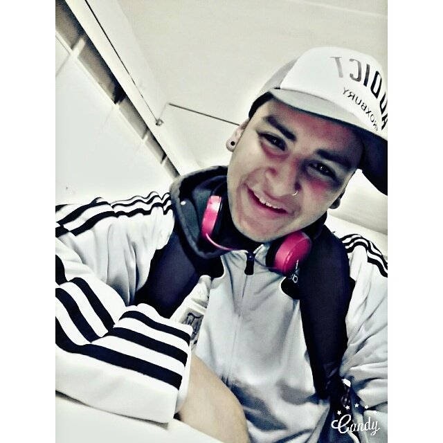 InofuenteBraian's tweet photo. COMO SIEMPRE AL MEJOR STYLO https://t.co/Dnsz5zXYYq
