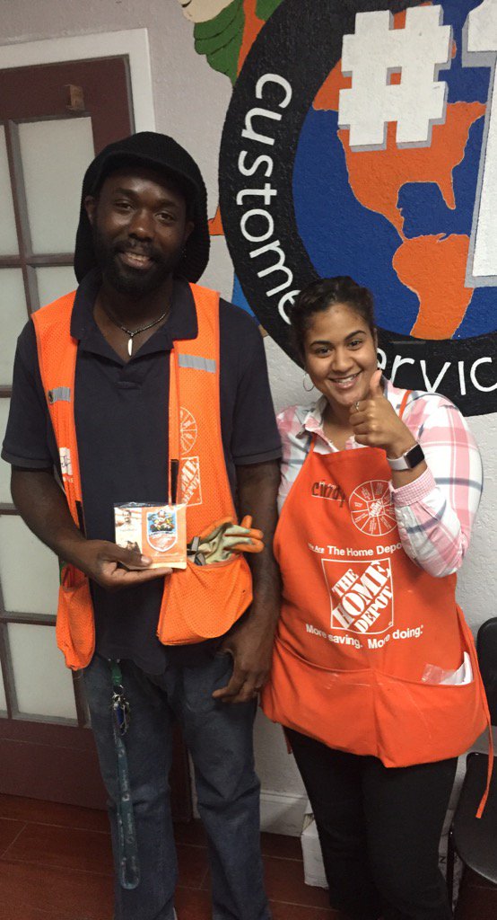 Cindy recognizing Courtney for his outstanding customer service. <a href="/6310_HomeDepot/">6310_HomeDepot</a>