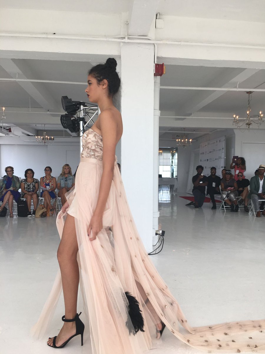 TheAmbitionista's tweet photo. .@LavanyaCoodly's collection had a beautiful ballet trend. PC: @jazminracquel #BBNYFW #PRVein https://t.co/OAfXNqk7GR