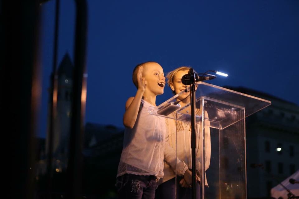 breathinwithari's tweet photo. childhood cancer deserves more than 4% of researching funding because we are worth #MORETHAN4 #curefestdc #duckprints https://t.co/kLWKjiaJNc