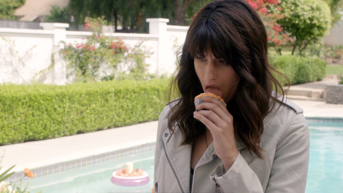 Hey West Coast: ALL NEW <a href="/MaryJaneMTV/">Mary + Jane</a> Starts RIGHT NOW. LET'S DO THIS. 👌💨 #MaryAndJane