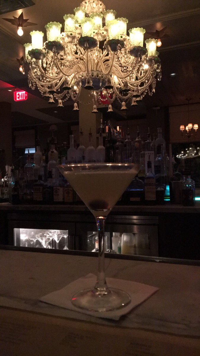 NovakD's tweet photo. If you're in the mood for AMAZING Mediterranean &amp; cocktails hit up CLEO @TheRedbury Miami, best I've had in FOREVER https://t.co/h9gPblhCc2