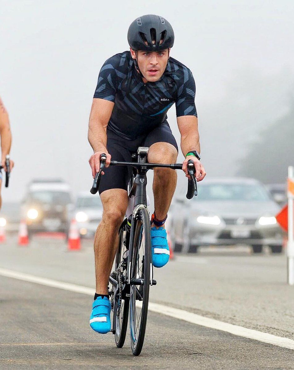 ROKA on Twitter: "Zac Efron rocking the bike leg of the #NauticaMalibuTri as part of a relay racing for the Children's Hospital of LA! https://t.co/peuCvzPDqN" / Twitter