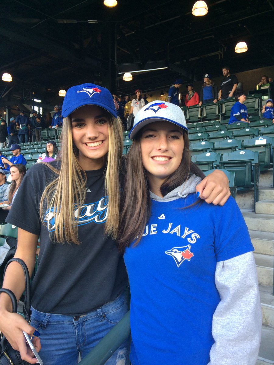 @u14devils2002 girls enjoying a little <a href="/BlueJays/">Toronto Blue Jays</a> action at safeco. #seaofblue <a href="/nancyegregg/">Nancy Gregg</a> <a href="/Boudreaugolf/">Edd Boudreau</a> <a href="/noggie63/">Noggie</a> @VictoriaDevils ⚾️⚾️⚾️