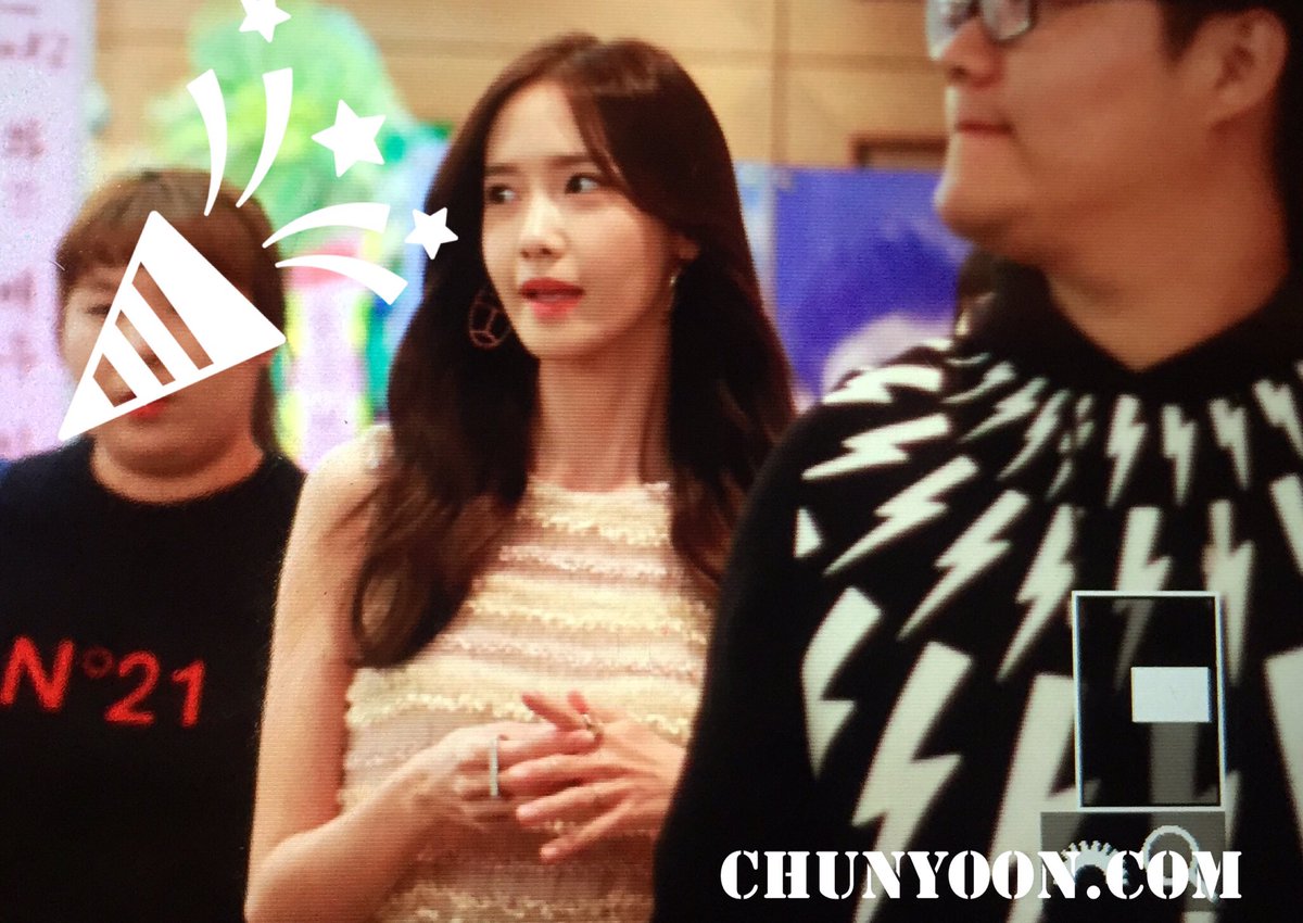 [PIC][20-09-2016]YoonA tham dự buổi họp báo cho Drama mới – “THE K2” vào trưa nay - Page 2 Cswz4xVVYAINYB3