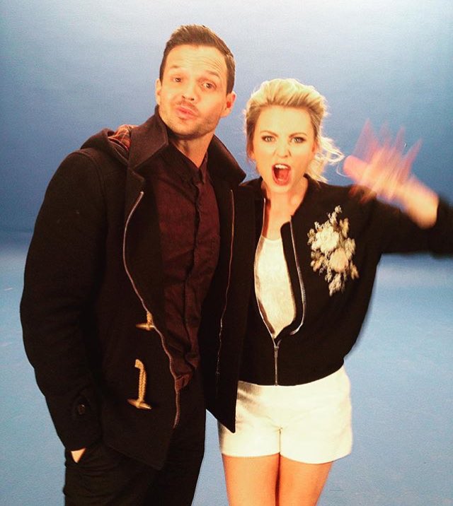 Ons is mal 🙈 Nuwe musiekvideo shoot vandag 🙆🏼 Dankie <a href="/kyk_Bravo/">Bravo! kykNET</a> &amp; <a href="/reynardslabbert/">reynard slabbert</a> vir die inloer! <a href="/ForeverNew_SA/">Forever New SA</a> 👗