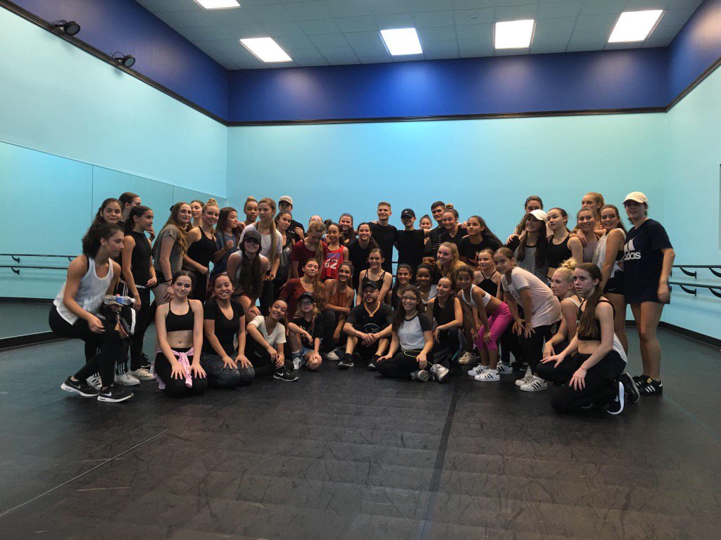 MannyCastroDT's tweet photo. Misha's class at DT Boca was out of this world !!!! https://t.co/YhB0d04KyZ