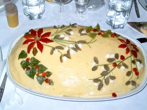 HolyCrossRoFest's tweet photo. Romanian Traditional Dishes - Beef salad – “Salată boeuf”
#festival_kne #foodwaste #kitcheninspiration #traditionalknowledge #culturematters https://t.co/SC7krXjmSj