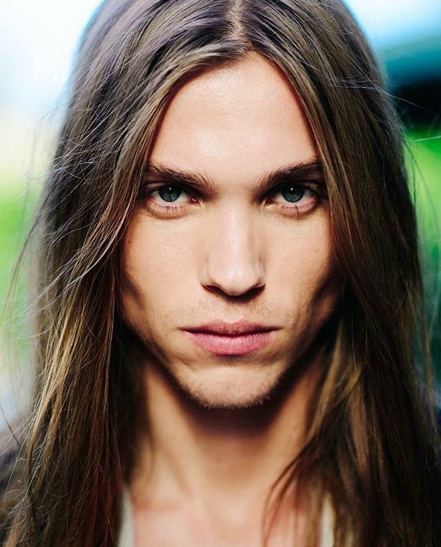 Hey there, gorgeous. 😘