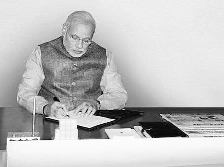 HistoryRevisits's tweet photo. Leader of opposition erasing love letter written by the then PM  of India to a neighbour country after a terrorist attack. (2002) https://t.co/k4FKN2XtDi
