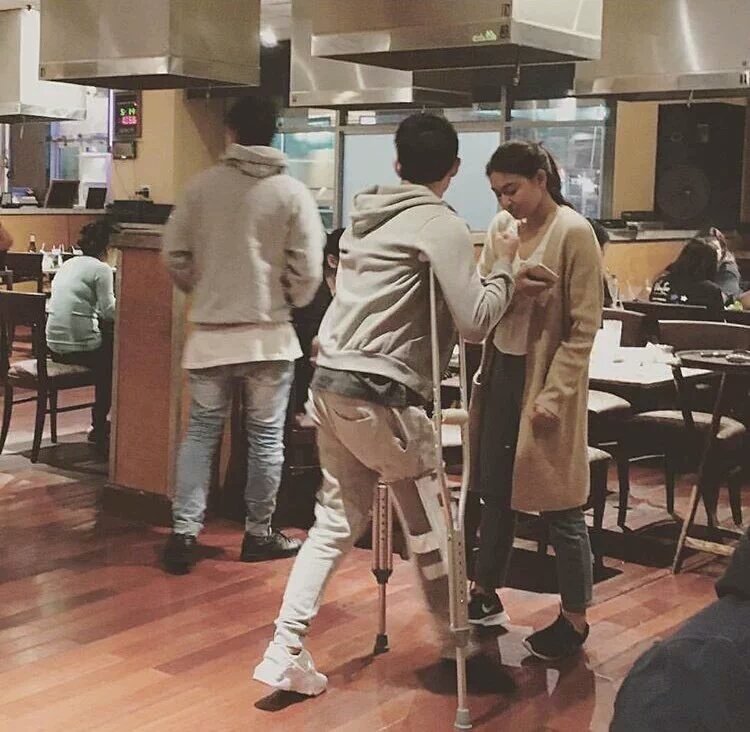 sarangBTSssi's tweet photo. Always concern with each other... 

#TIMYConcerned https://t.co/GbPrA9G7CB