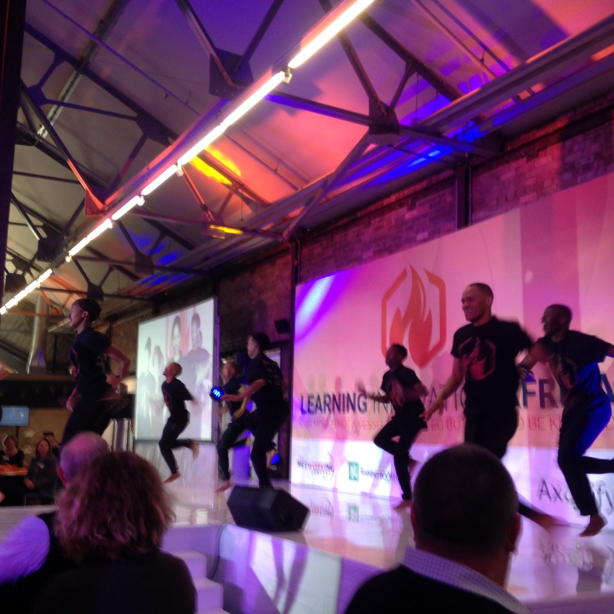 ivorsaurus's tweet photo. Rock concert learning at #lia_network https://t.co/TY314jeXu6