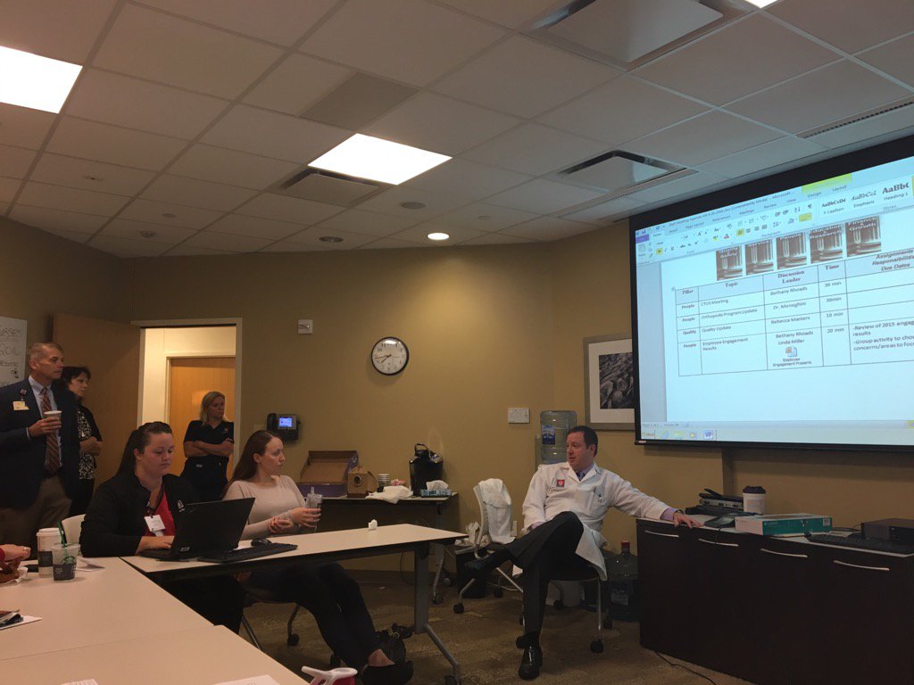 YousoAMAZING's tweet photo. @IU_HealthSaxony @IUHealthTeam Dr. Meneghini celebrating our nurses and tech's. #orthovision https://t.co/WjMWHsCysB