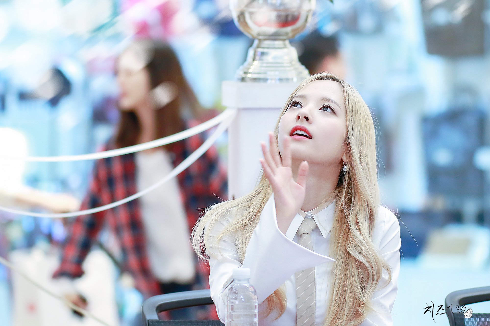 Csy7wuGUAAQ3I_U.jpg:large