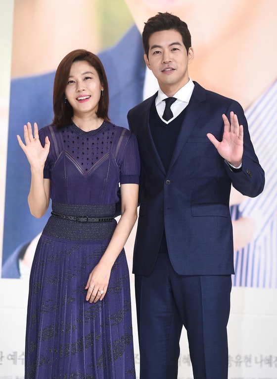 TheDramaKorea's tweet photo. Kapel-kapel baru yang siap bikin indah, ngakak, baper &amp; gereget hari-hari lo. https://t.co/7Bs1xeZGY6