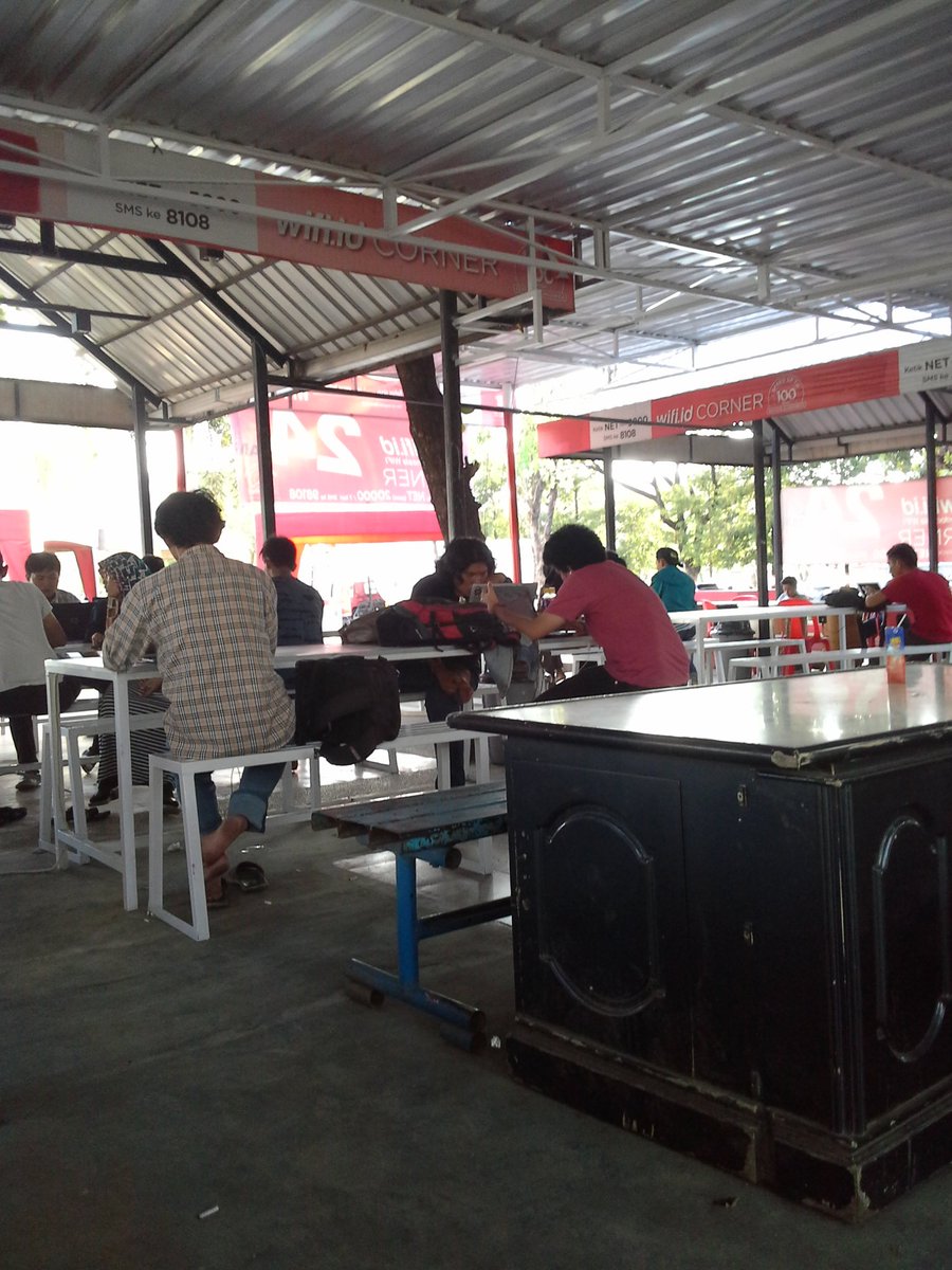 Jaringan wifi di jln pettarani sungguh menjengkelkan leletnya