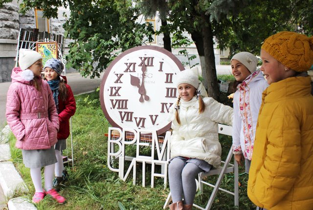 "Литературный привал" на фестивале русской культуры. На выставке-русские сказки и былины