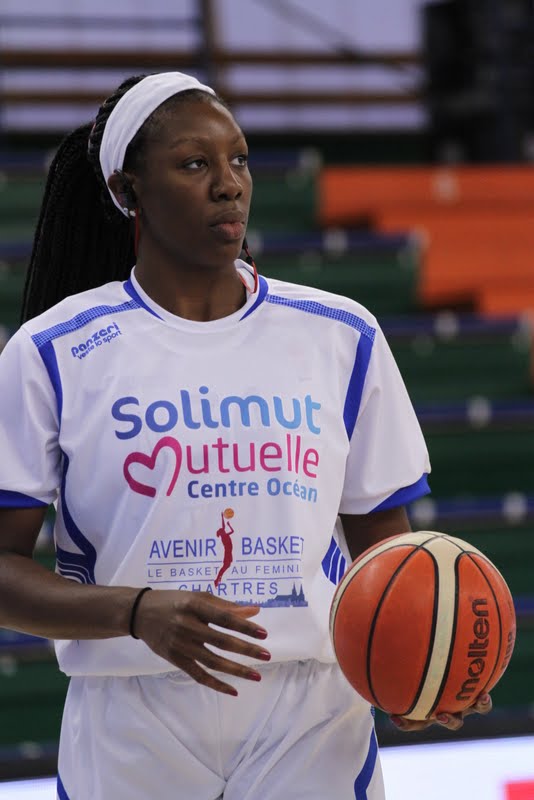 ffbasketball's tweet photo. #LF2  > @Lithard11_Curry, Magali MENDY, Lorraine LOKOKA, Darline NSOKI &amp; Tiffany CLARKE composent le 5 majeur (J1): https://t.co/yxK8NHKtL7 https://t.co/SNKnf2Iz6V