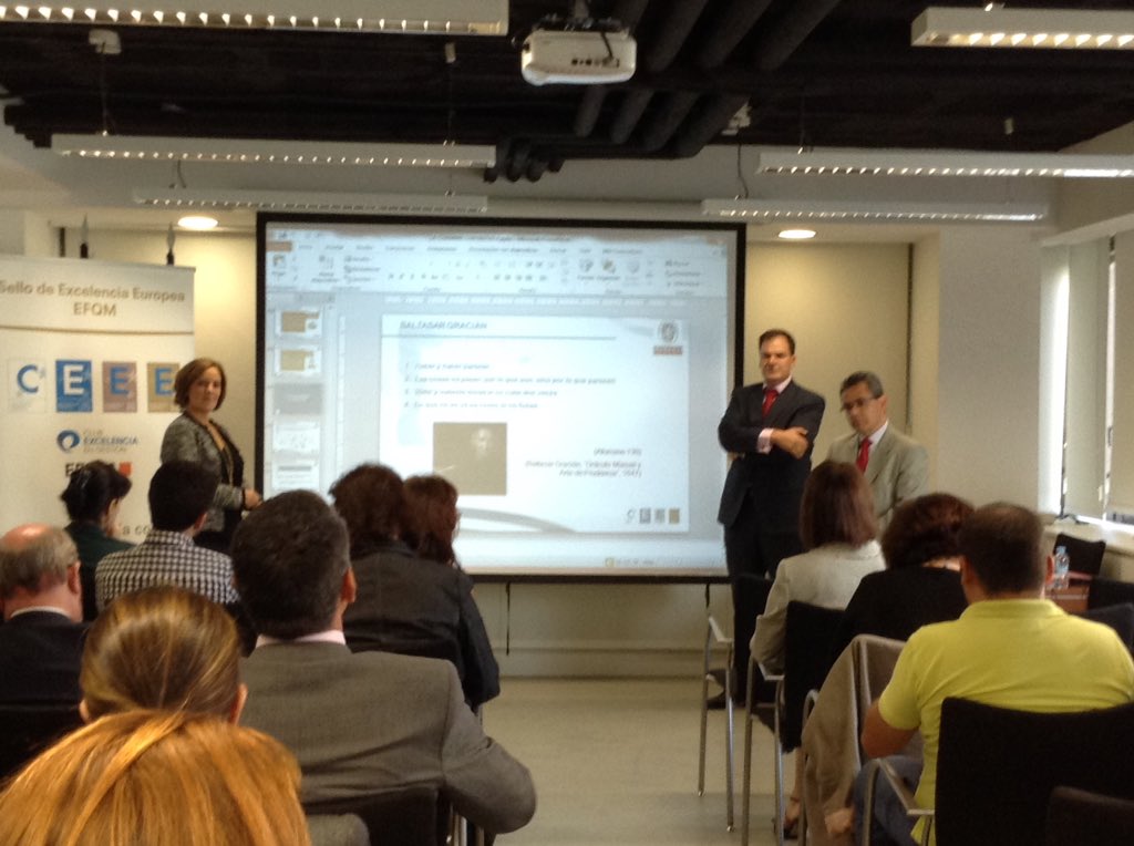 LachambreEsp's tweet photo. Turno de preguntas con los asistentes @BureauVeritasEs @Club_Excelencia @SusanaFabregas #EULEN @alfbohorquez1 https://t.co/veFlKtrYh4
