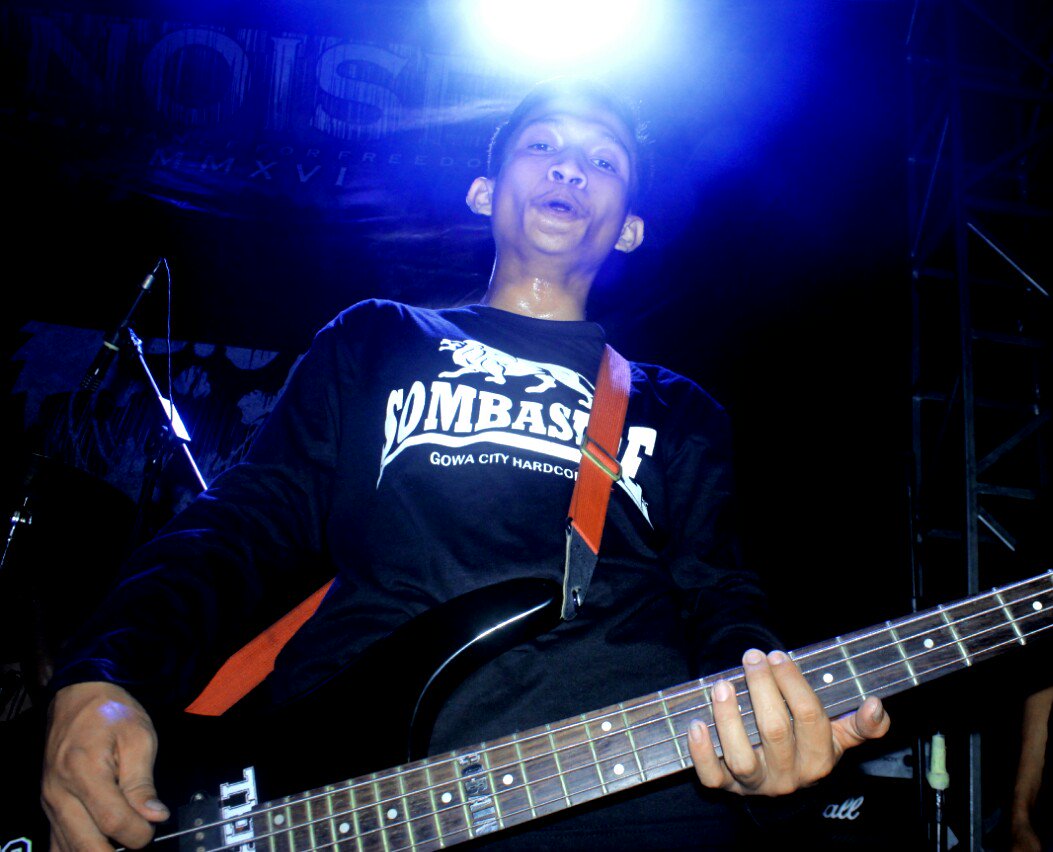 FRONT TO FIGHT (@ftf_mkshc) on Twitter photo Happy Birthday buatt pemainn bassis kitaa <a href="/chandffk/">Muh.Chandra Respati</a> semogaaa panjang umur, sehat selalu dan makin cadas mainnyaππ Happy Birthday buatt pemainn bassis kitaa <a href="/chandffk/">Muh.Chandra Respati</a> semogaaa panjang umur, sehat selalu dan makin cadas mainnyaππ