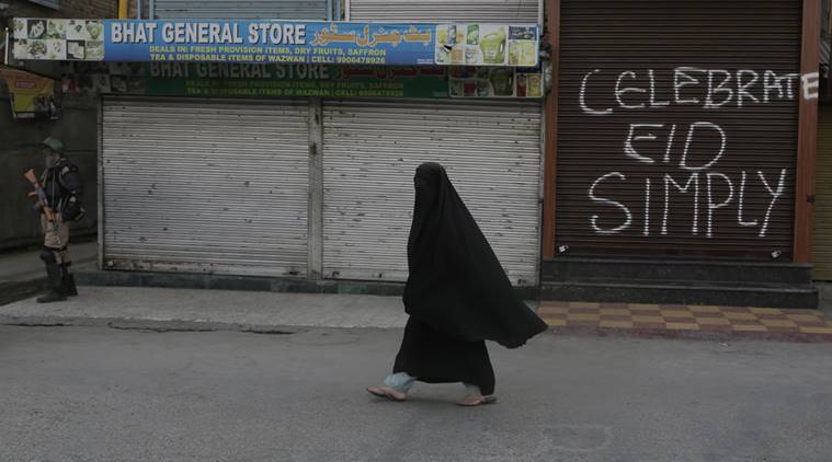 #Kashmir: cordoglio e repressione durante Eid-ul-Adha buff.ly/2d159aQ <a href="/cam_pasquarelli/">Camillo Pasquarelli</a>