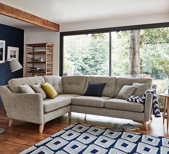 EngCastleFurn's tweet image. If you are a fan of the classic @Ercol_Furniture Cosenza sofa you will love the new Cosenza Corner Sofa #cornersofa #qualitysofas #retrosofa