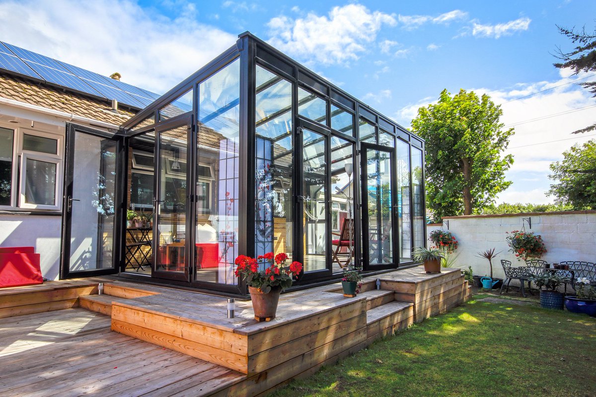 PWhearWindows's tweet photo. Have you seen @CornwallLiving's feature on our take on #conservatory trends? Read it online here - https://t.co/YgHo6VL97v #Cornwall https://t.co/C78qcmYCex