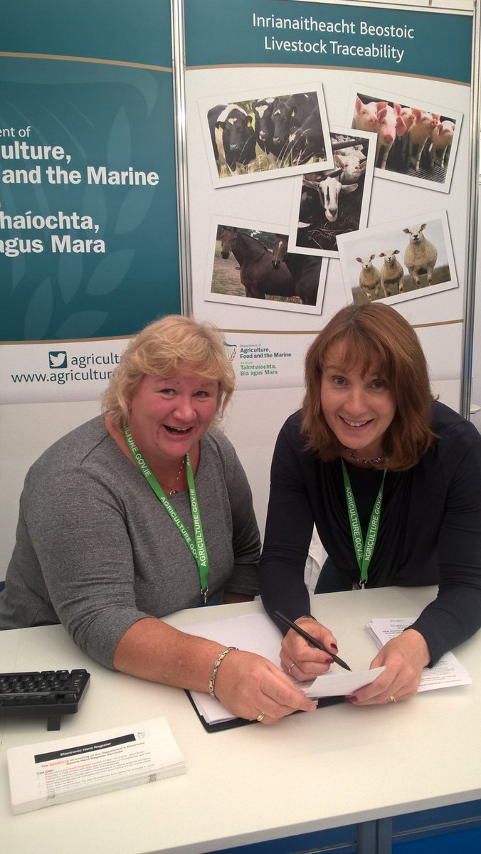 agriculture_ie's tweet photo. Dept staff always on hand to answer your query with a smile 😊 Stand 324, Row 14 Block 3 https://t.co/KIftmKELY9