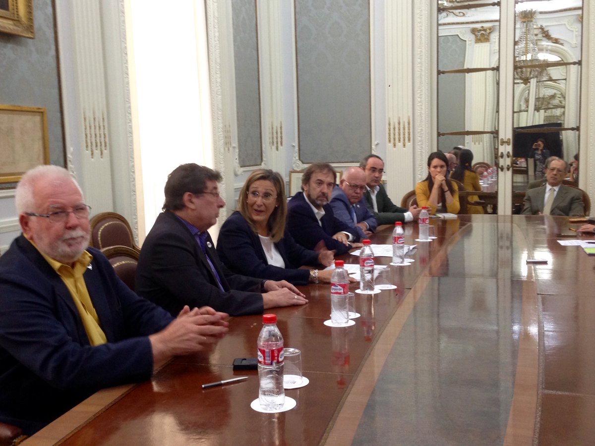 icam_es's tweet photo. .@SoniaGumpert : "... y reconocerá los valores de la #abogacía en la defensa de los #DDHH" (2/2) #40AAbogadosAtocha https://t.co/6ewrkY9jLo