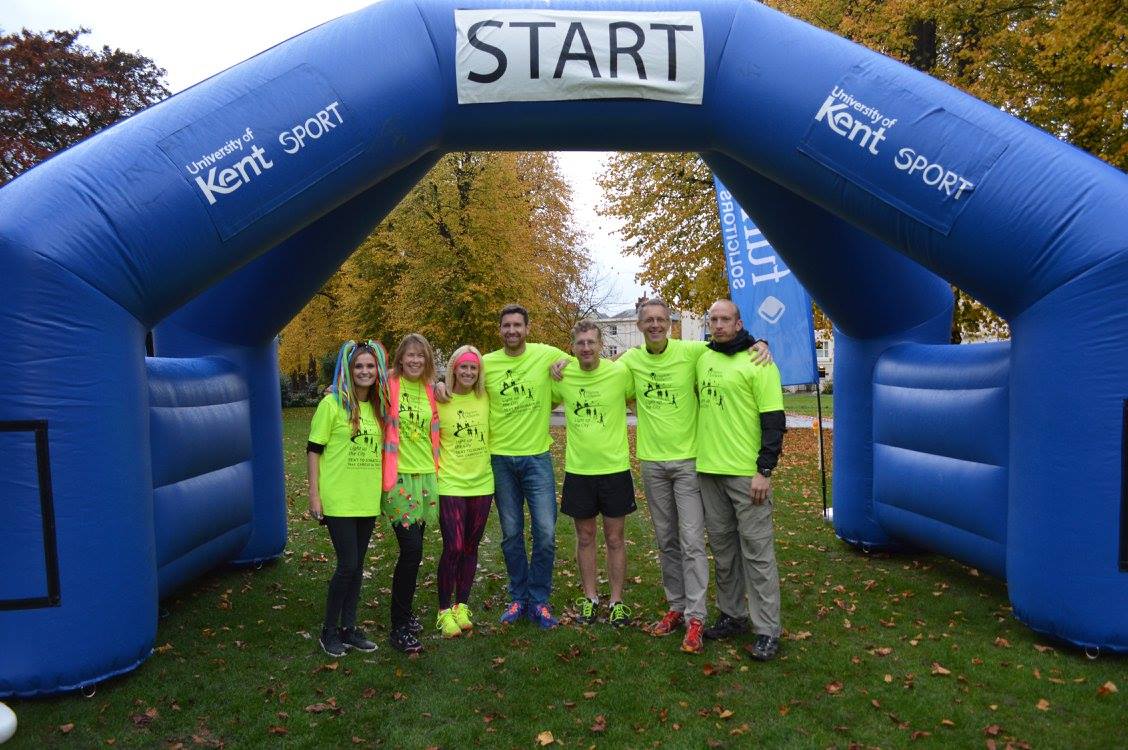 DeborahKellond's tweet photo. @Ben_Trott @EllaBrocklebank @wimvanvuuren @ActiveLifeLtd @mf_kent a great team of #volunteers behind #LightuptheCity @PilgrimsHospice. https://t.co/KpJCp8LD2S