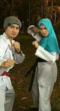 Siap figthing #zahra #fatur #hijabily #hijabiloveyou <a href="/ochi_24/">Ochi rosdiana</a> <a href="/OfficialASPro/">ASPRODUCTIONS</a> <a href="/SCTV_/">SCTV</a>
