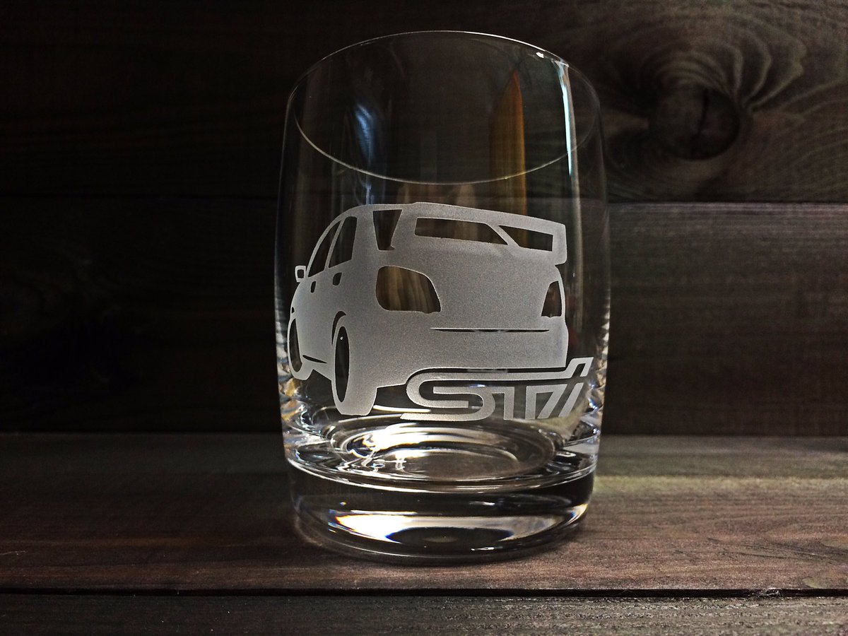 Матовая гравировка на стакане SUBARU. #SUBARU #Subaru #subaru