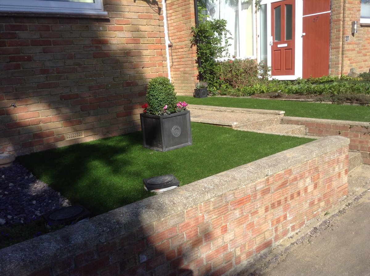 No matter the size of your lawn, Artificial grass can work for you too! #fgl #forevergreenlawns #nomess #minimalmaintenance #greatlooking