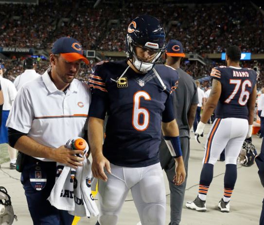 UnSportsESPN's tweet image. &quot;When you take yourself out of a game when it&apos;s going bad, it&apos;s called a loser limp.&quot;

- Ryan Clark on Jay Cutler