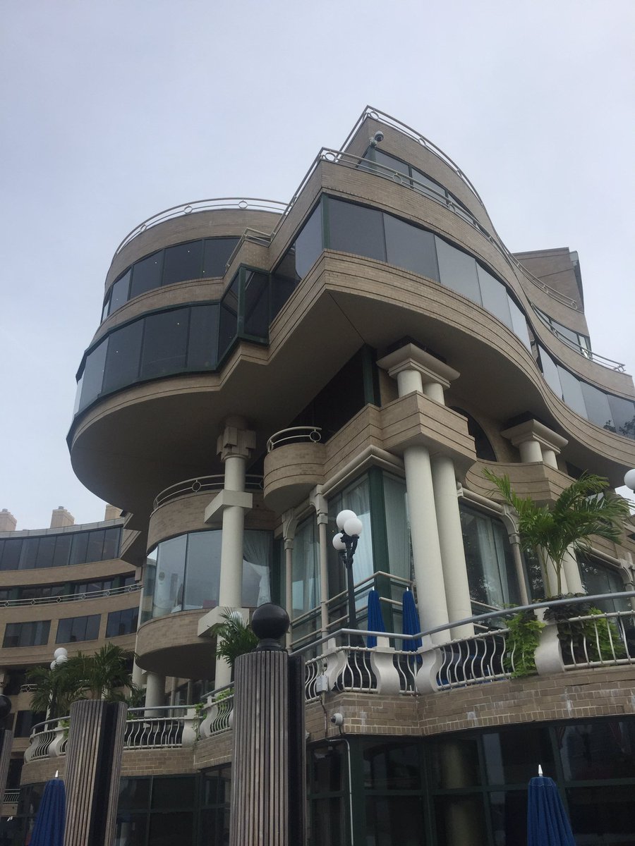 lelebash's tweet image. proof that aliens visited earth #alienarchitecture #dontimagineCHS @AncientAliens