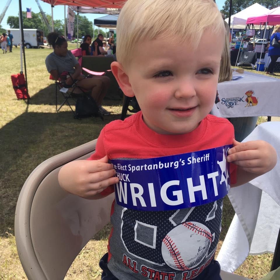SheriffWrightSC's tweet photo. This young man has the 'Wright' idea! #VoteTheWrightWay #GOP #SCpol #SheriffWright https://t.co/MvXWfeWR80