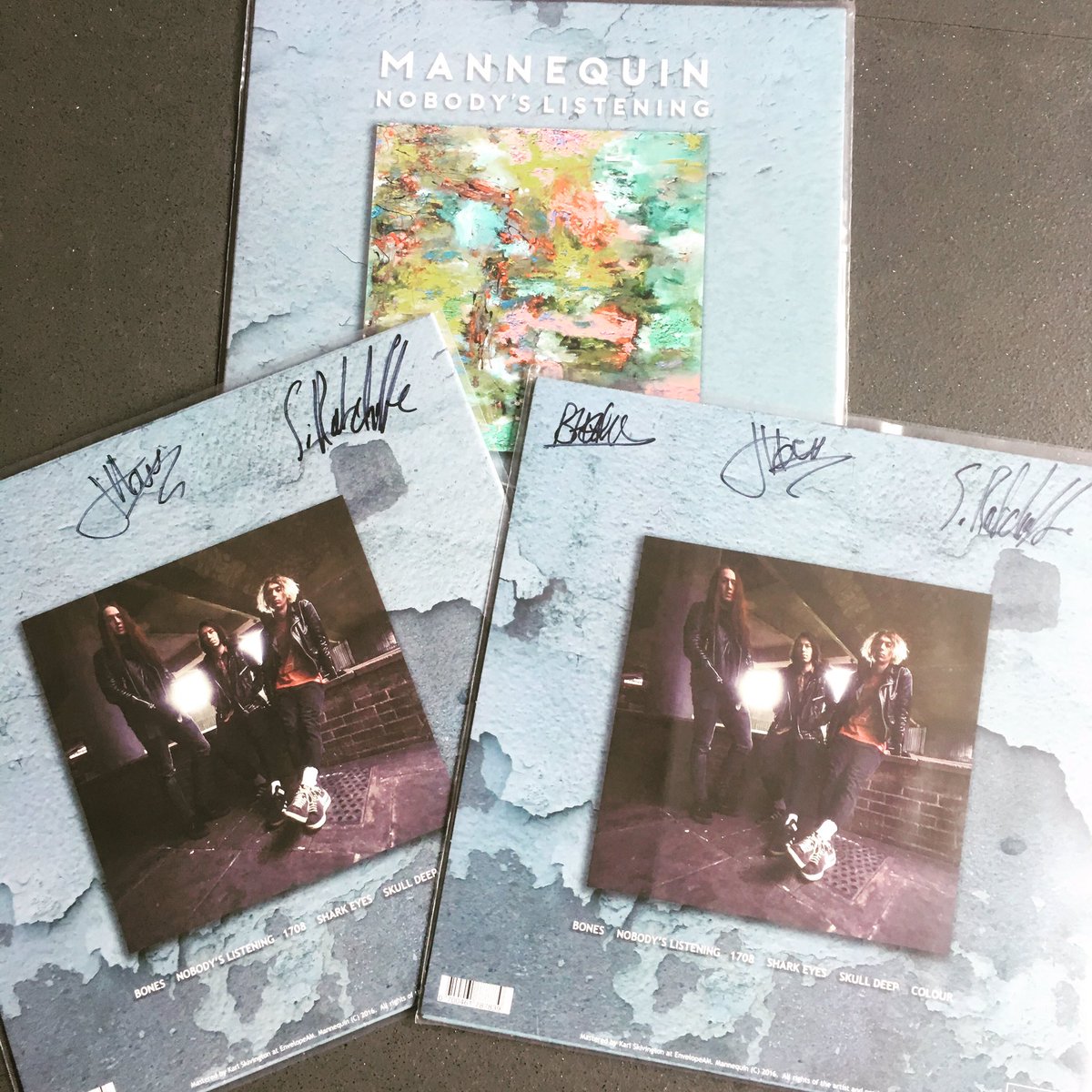 QUICK!!! <a href="/loudercity/">loudercityrecords</a> have just bought us in some signed <a href="/mannequin_uk/">Mannequin</a> records!!!