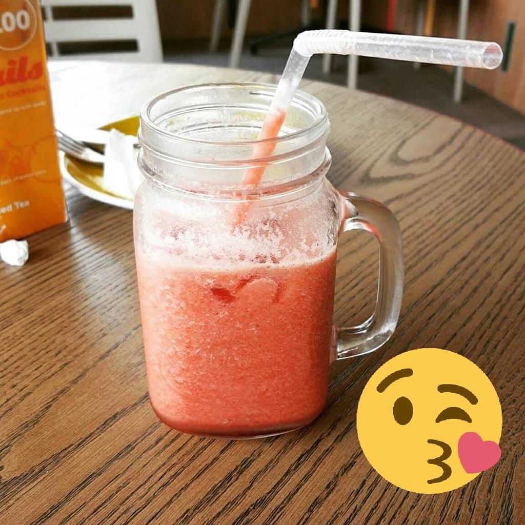 KrishVeerapen's tweet photo. Refreshing Juice! 
#melonteaser #Tasty #amlovingit #enjoyinglife https://t.co/8guh18tooC