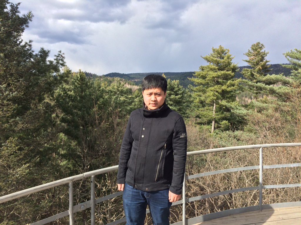 wangyangOMG's tweet photo. Adhere to exercise for 3 months, weight loss success to lose 40 pounds. Then I want to muscle man! https://t.co/9M81AmTSCn