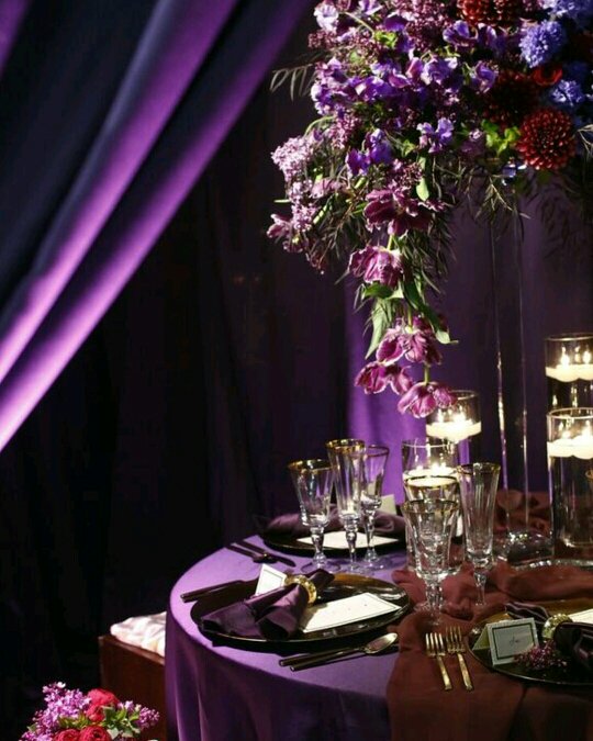 TheWeddingCafe's tweet photo. THROWBACK to last spring's Floral, Decor, + Design Showcase with @LesSaisonsHawaii! Check them out this Wed @ #TWCworkshps! 💍 ✨ https://t.co/Z1eEnhsd4V