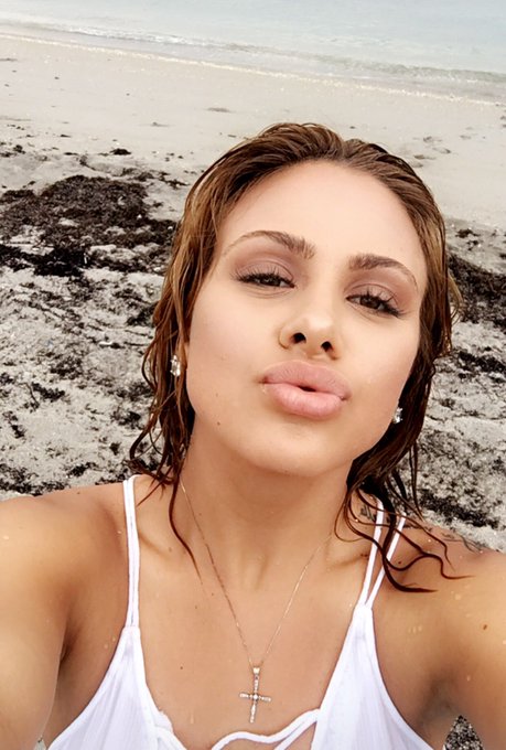 Early mornings https://t.co/rGUBB9uqVF<a href="/tag/houston"class="tags"><span>#houston</span></a><a href="/tag/cle"class="tags"><span>#cle</span></a>