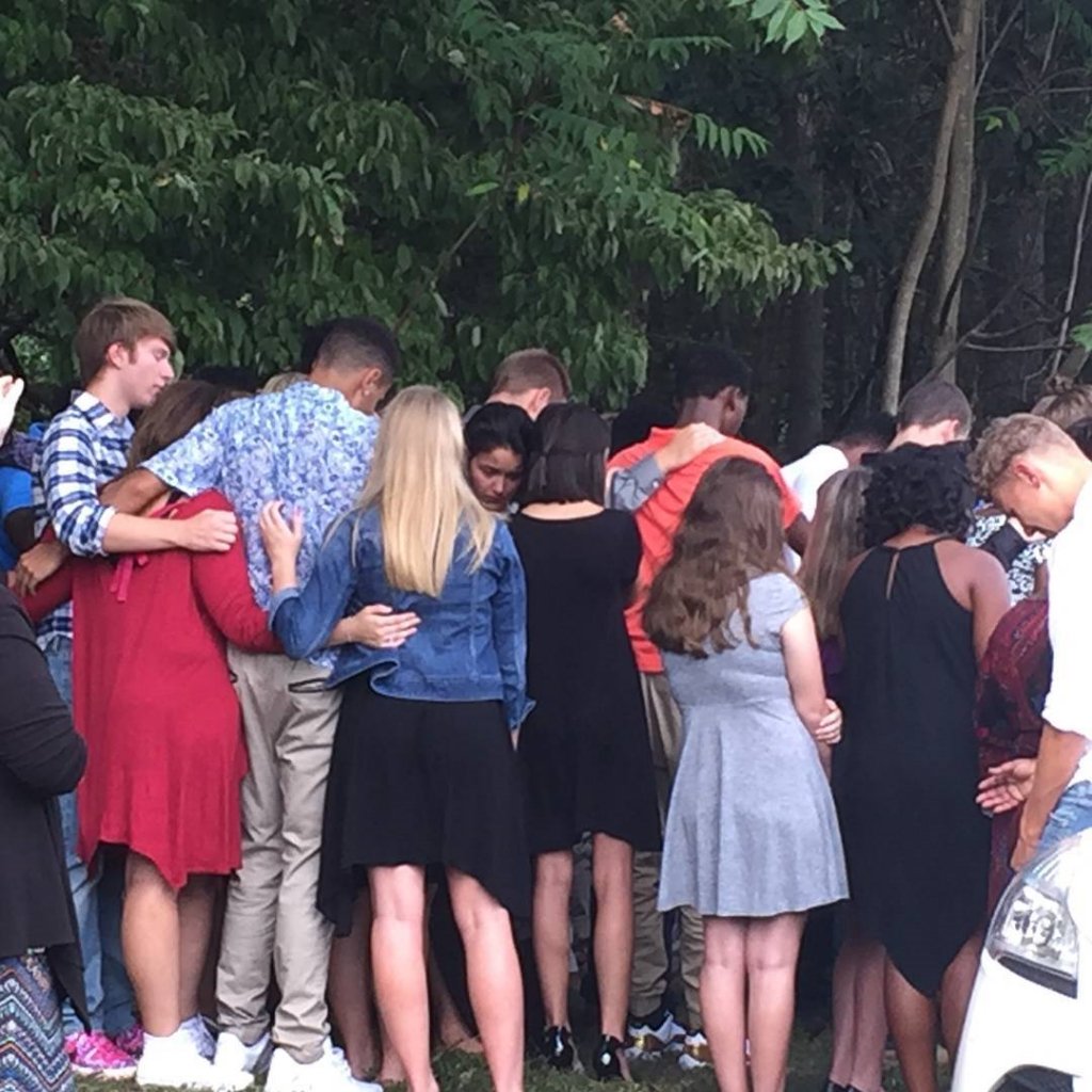 _Jaedenn00's tweet photo. #flyhigh18 we love you babe โค https://t.co/7JHwWx3hKh