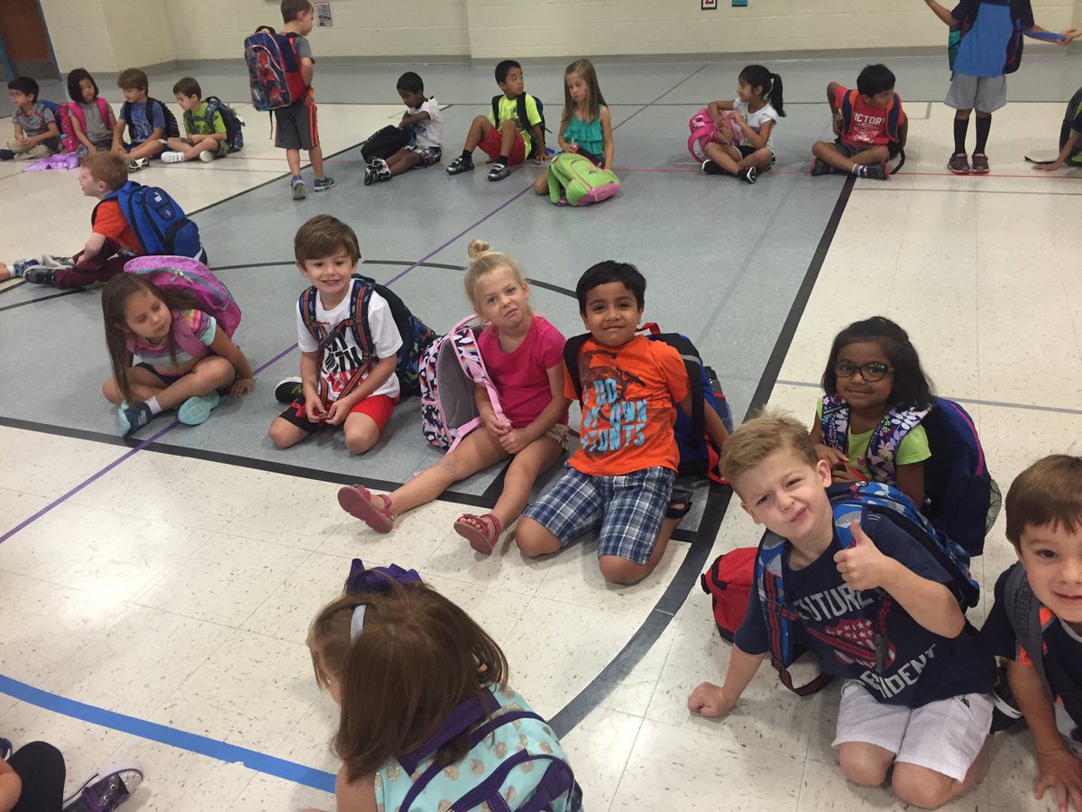 We're ready to start the day!!! <a href="/LakesideCoppell/">LakesideCoppell</a> <a href="/MsLeonardsClass/">Kirby Leonard</a> #lakeside1617