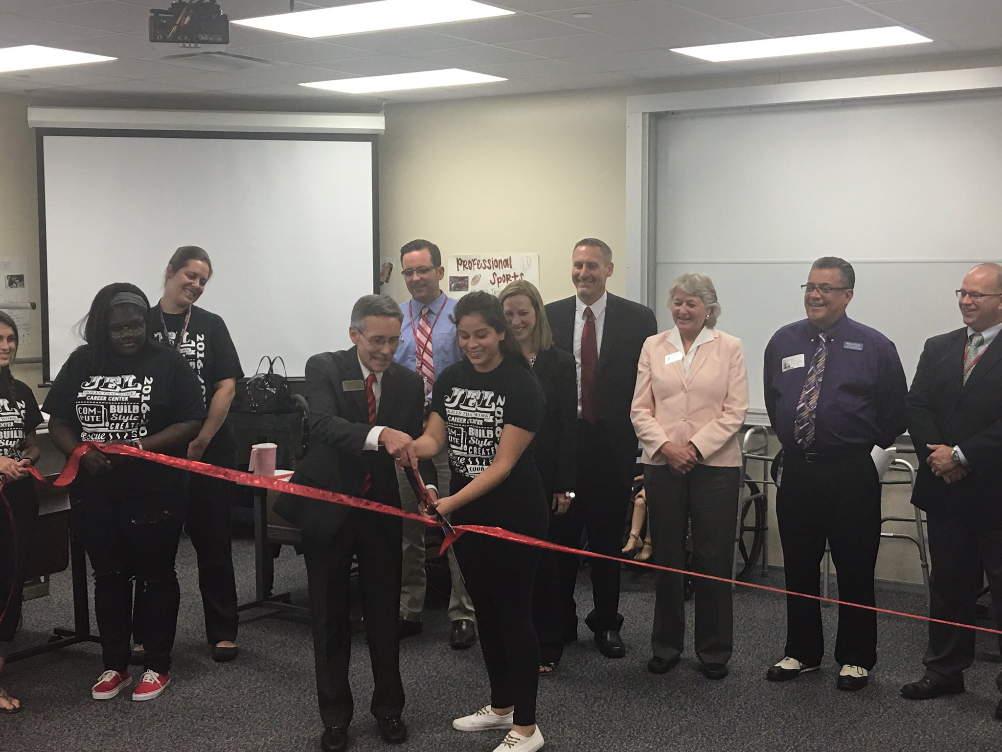 Hse Schools Exciting Day For The New Health Careers Program At Fishers Hs Thanks J Everett Light Career Center T Co E72u2rsawe Twitter